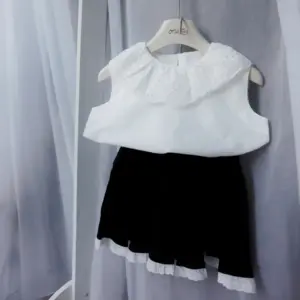 黑糖蛋糕女孩（蕾絲花領上衣）