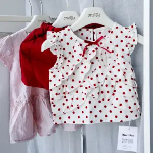 派對莓莓荷葉上衣